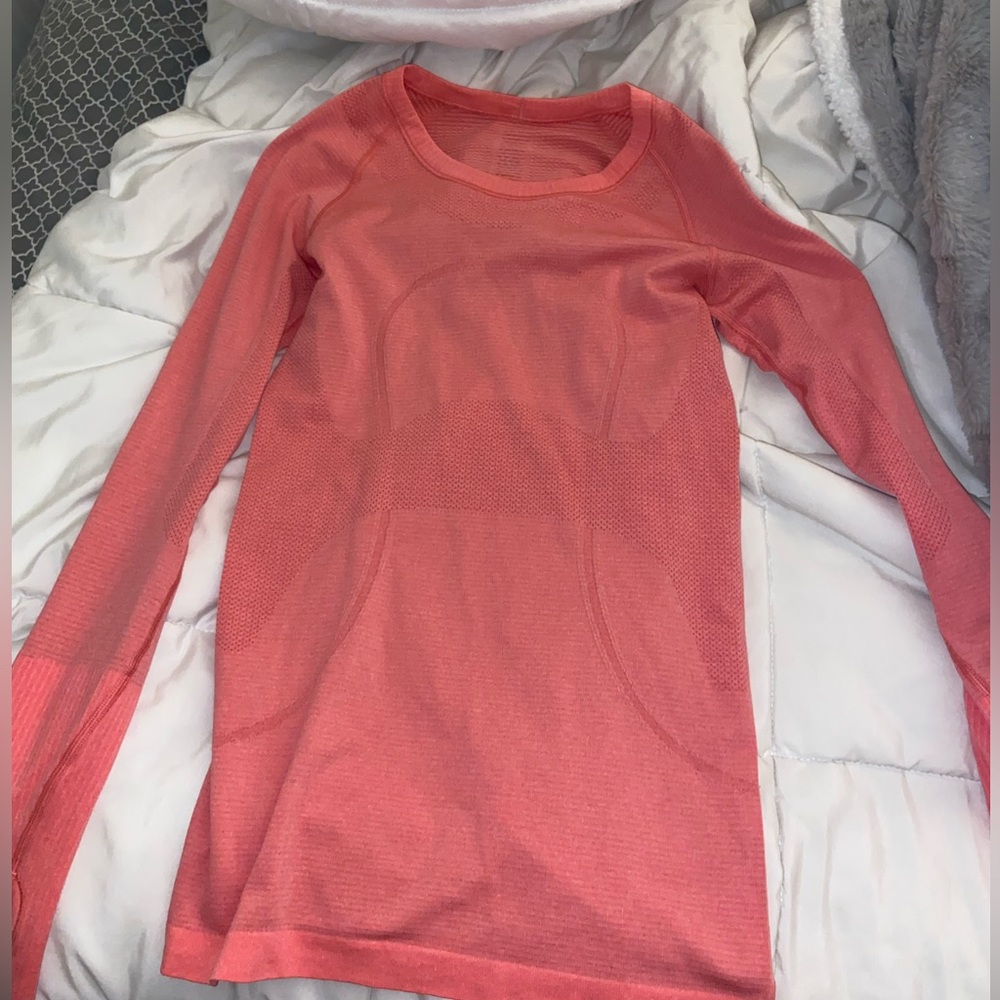 lululemon long sleeve shirt